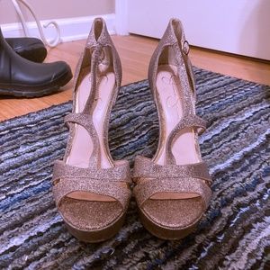Jessica Simpson Gold Glitter Heels